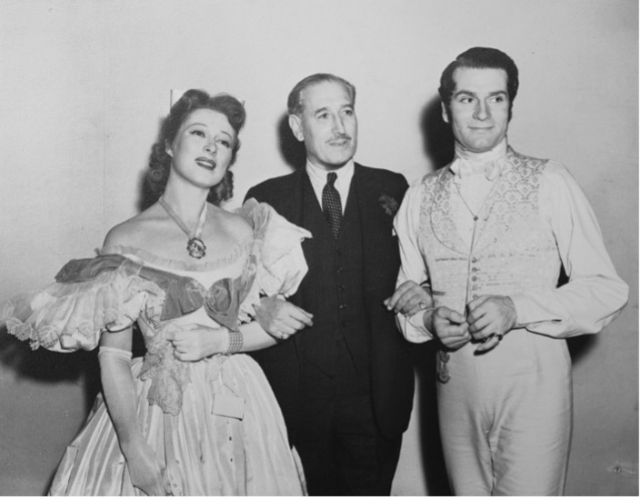 Sir Victor Sassoon hobnobbing with Laurence Olivier and Greer Garson